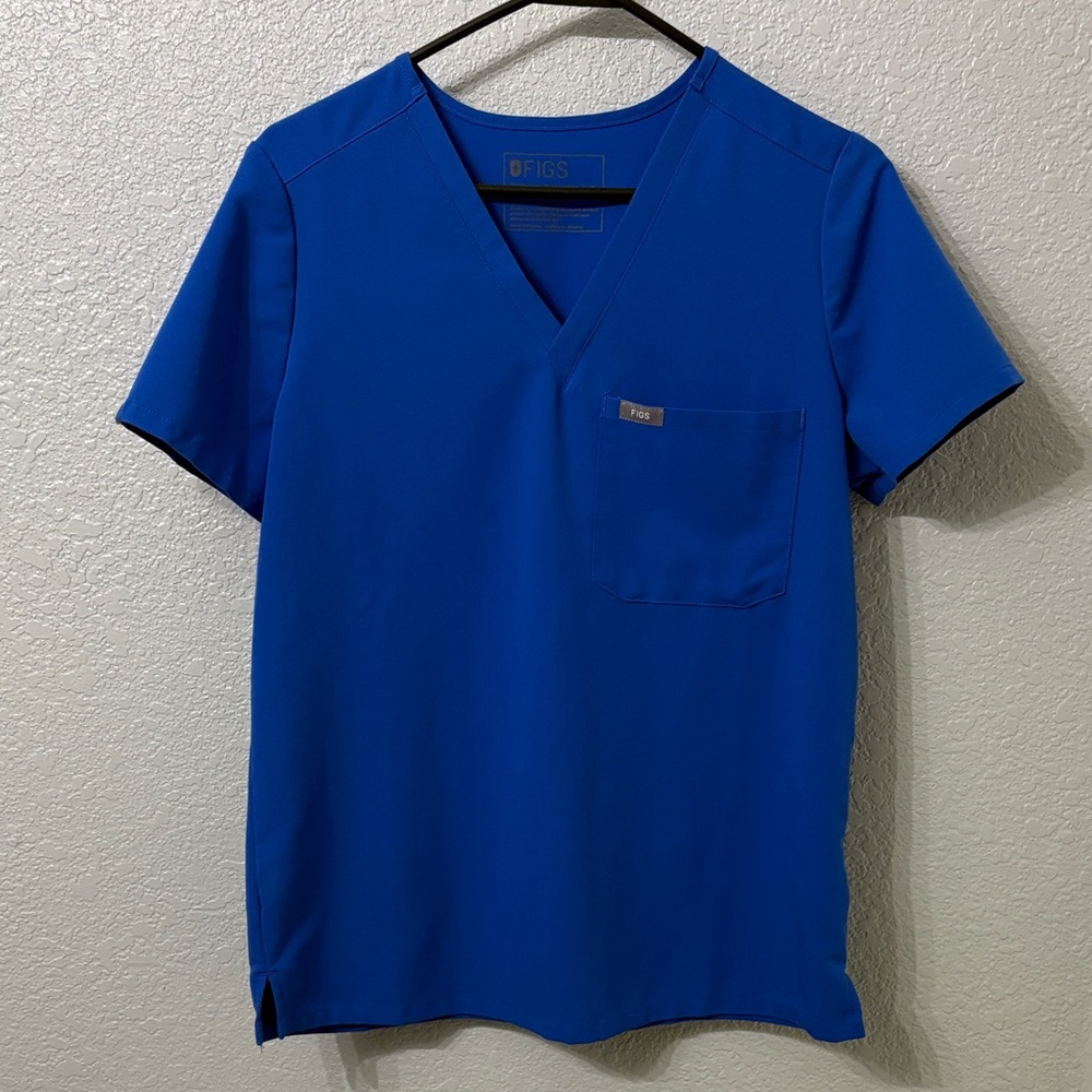 Used set of Figs in Royal Blue. Size small